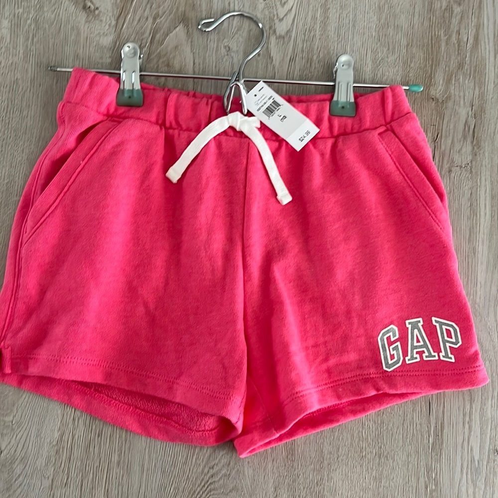 Gap pink shorts